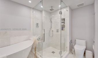 19900 E Country Club Dr Ts16, Aventura, FL 33180