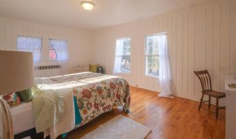 109 Sahagian Rd, Belgrade, ME 04917