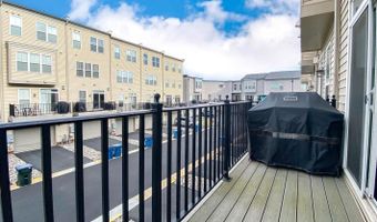 23012 LAVALLETTE Sq, Brambleton, VA 20148
