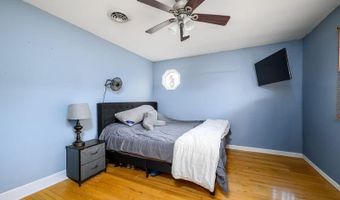 453 Cable Ave, Beachwood, NJ 08722