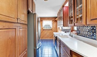 3614 CREST Dr, Annandale, VA 22003