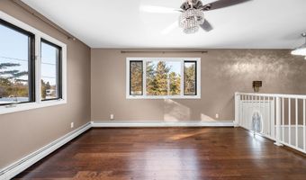 23 Lisa Dr, Barre, VT 05641