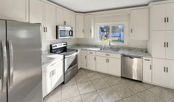 1614 13th St, Bedford, IN 47421