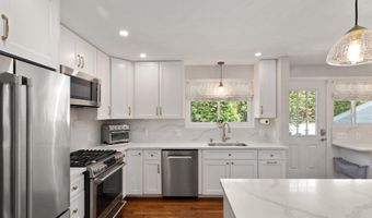 6501 STONEHAM Rd, Bethesda, MD 20817