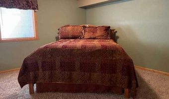 22 Dogwood Blvd, Babbitt, MN 55706