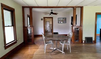 107 S Ohio Ave, Abingdon, IL 61410