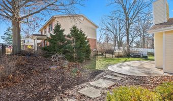 568 Spragues Mill Ct, Ballwin, MO 63011