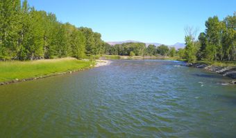 389 Wrangler Ln, Challis, ID 83226