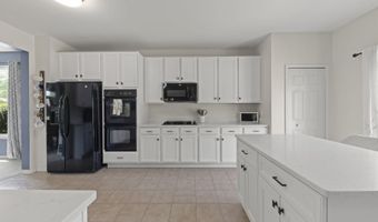 621 Lake Cornish Way, Algonquin, IL 60102