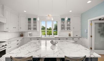 2760 N Territorial Rd W, Ann Arbor, MI 48105