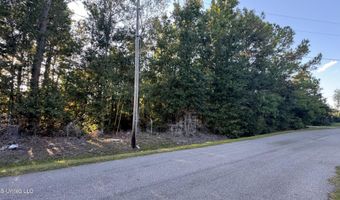 9079 Iris St, Bay St. Louis, MS 39520