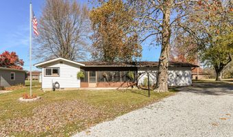 206 Winding Dr, Alexandria, IN 46001