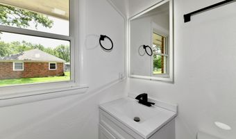 1005 Cardinal Way, Anderson, IN 46011
