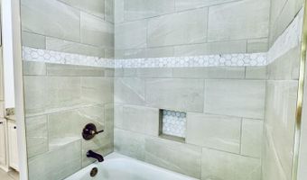124 Westlake Dr, Brandon, MS 39047