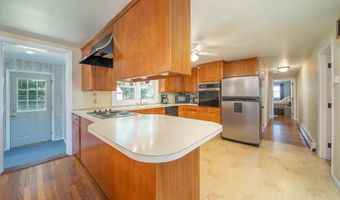 130 Austin Rd, North Kingstown, RI 02852