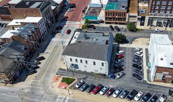 215 W 3rd St, Alton, IL 62002