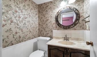 1503 Birnamwood Trail Dr, Ballwin, MO 63021