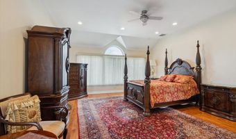 44 Netz Pl, Albertson, NY 11507
