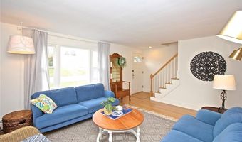 139 Coggeshall Ave, Newport, RI 02840