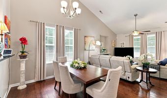 3992 Trade Royal Crossing Dr, Columbus, OH 43230