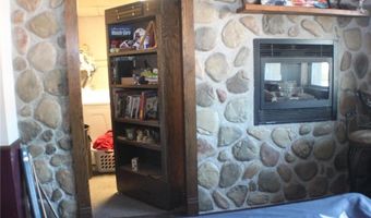 226 E Clark St, Albert Lea, MN 56007