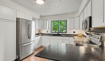 172 26th St, Allegan, MI 49010