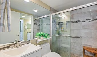 160 Keonekai Rd 7-101, Kihei, HI 96753