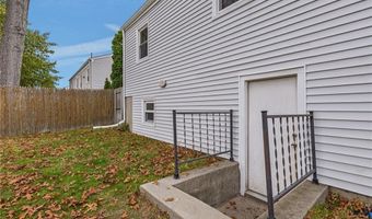 16 Flynn Ave, Cranston, RI 02920