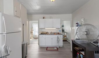 18 Maple Ave, Barre, VT 05641
