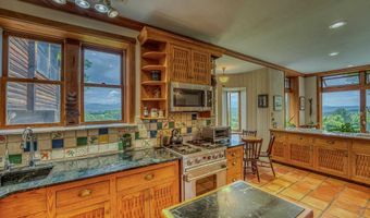 225 Pettyboro Rd, Bath, NH 03740