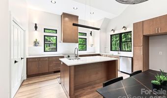 42 Busbee View Rd, Asheville, NC 28803