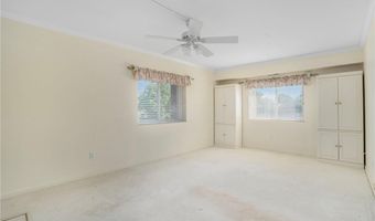200 Hoffman Ave 402, Cranston, RI 02920