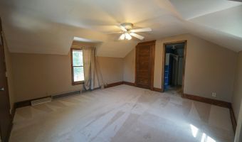 610 7th Ave, Ackley, IA 50601