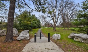 7420 WESTLAKE Ter 304, Bethesda, MD 20817