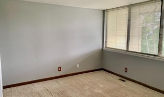 2218 S QUINCY St 1, Arlington, VA 22204