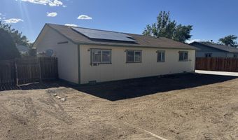 217 7th St, Fernley, NV 89408