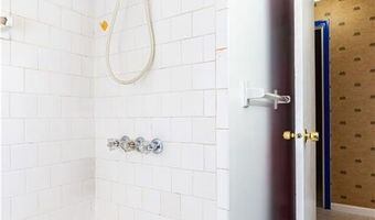 38 Greenwood Rd, North Kingstown, RI 02852