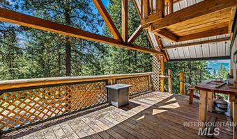 15 Little Donner Dr, Cascade, ID 83611