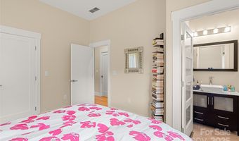 14 Starling Pass, Asheville, NC 28804