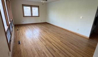 902 Plum St, Atlantic, IA 50022