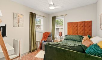 985 Peerless Ave, Akron, OH 44320