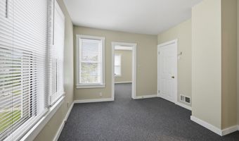 17 Lake Ave, Danbury, CT 06810