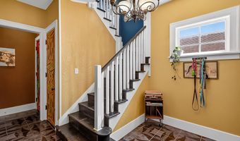 429 NE 8th St, Abilene, KS 67410
