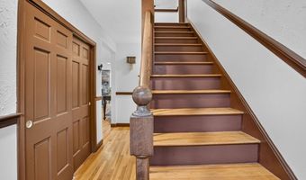 8 Marion Ave, Andover, MA 01810