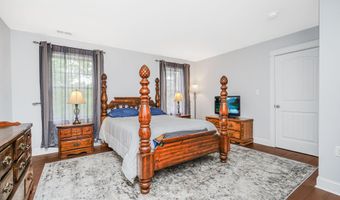 741 Beach Ave, Beachwood, NJ 08722
