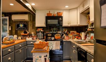 524 Aydlett Rd, Aydlett, NC 27916