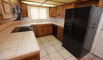 6486 Bullion Blvd, Las Vegas, NV 89103