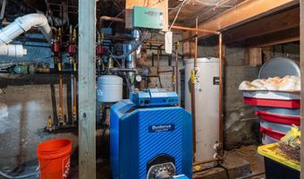 71 Eagle Peak Rd, Brookfield, VT 05060