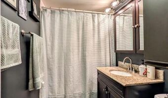 1407 S KERNAN Ave, Appleton, WI 54915