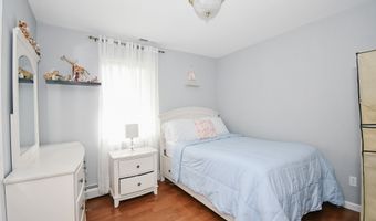 159 Birch Dr, Cheshire, CT 06410